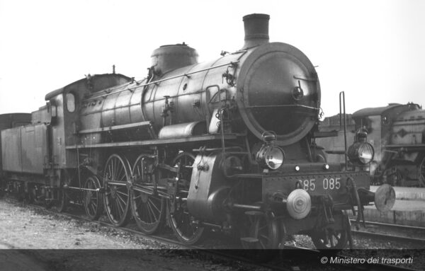 FS Dampflokomotive Gr. 685 2. Serie kurzer Kessel grosse Lampen Ep.III