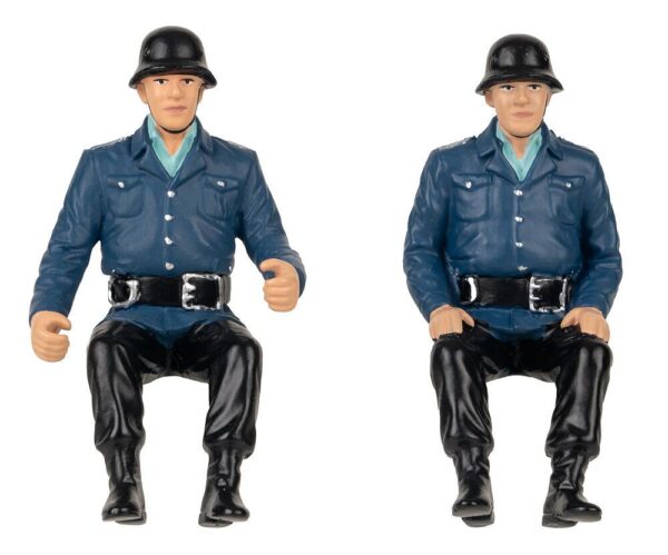 Feuerwehrleute  sitzend