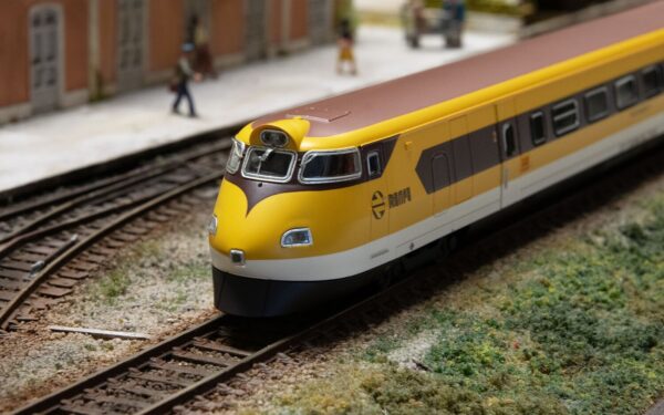 RENFE Neigetriebzugwagen 443 braunes Dach neues Logo Ep.IVb  DCS